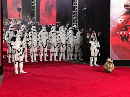 GALLERY: Cast of Star Wars: The Last Jedi on the red carpet | Entertainment  | Heat