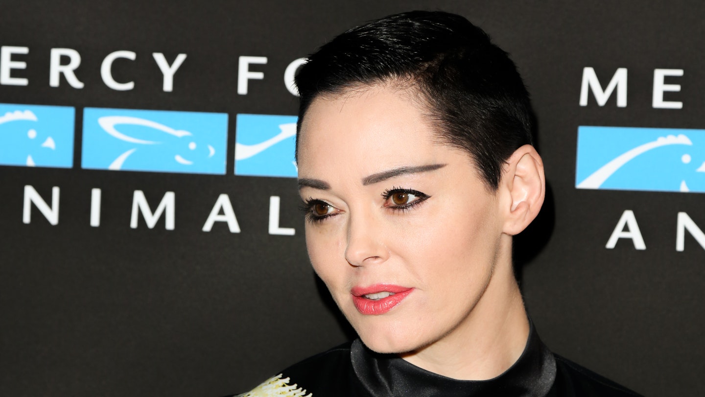 Rose McGowan Is Not Behind The Black Dress Protest At The Golden Globes - Grazia Rose McGowan Is Not Behind The Black Dress Protest At The Golden Globes - Grazia