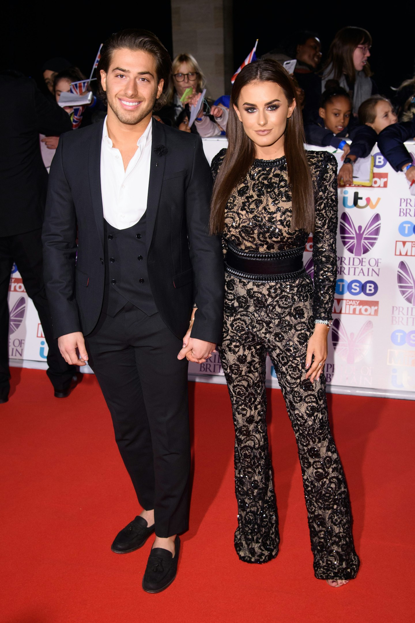 amber-davies-split-kem-cetinay