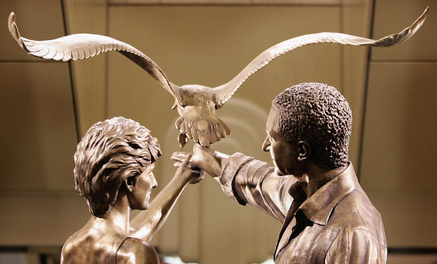 harrods diana statue