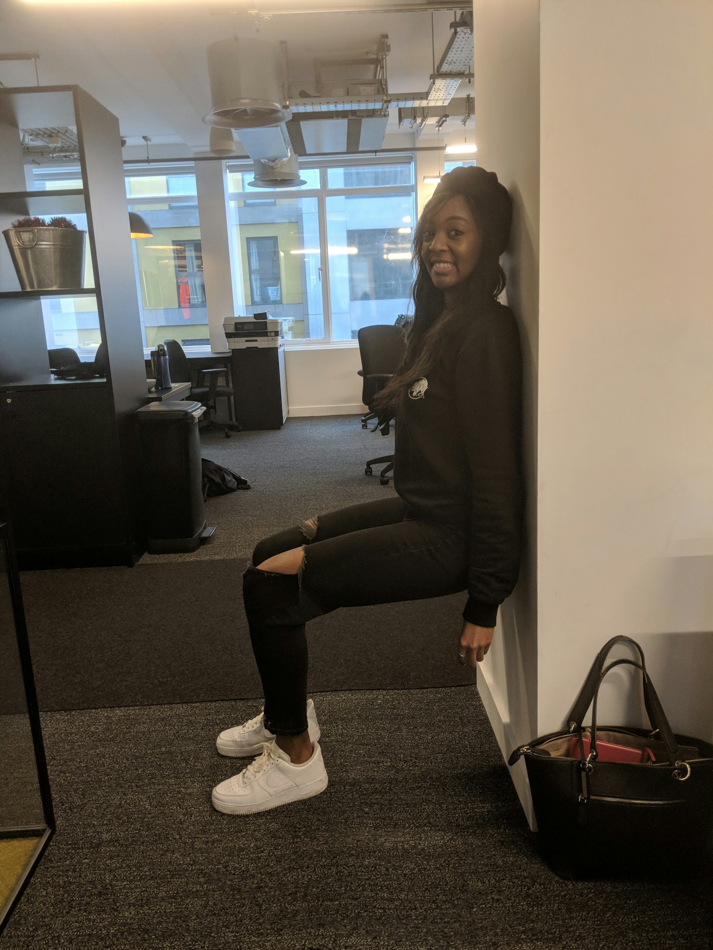 Lazy Girl Exercises You Can Do At Your Desk