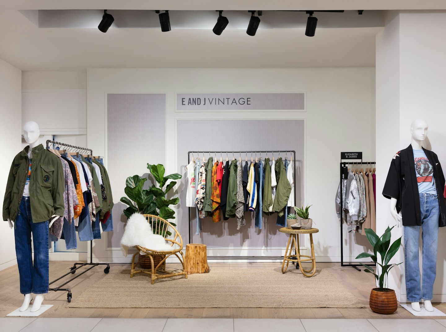 Selfridges Is Selling Vintage Hand-Picked By Ashley Olsen And Mary-Kate Olsen