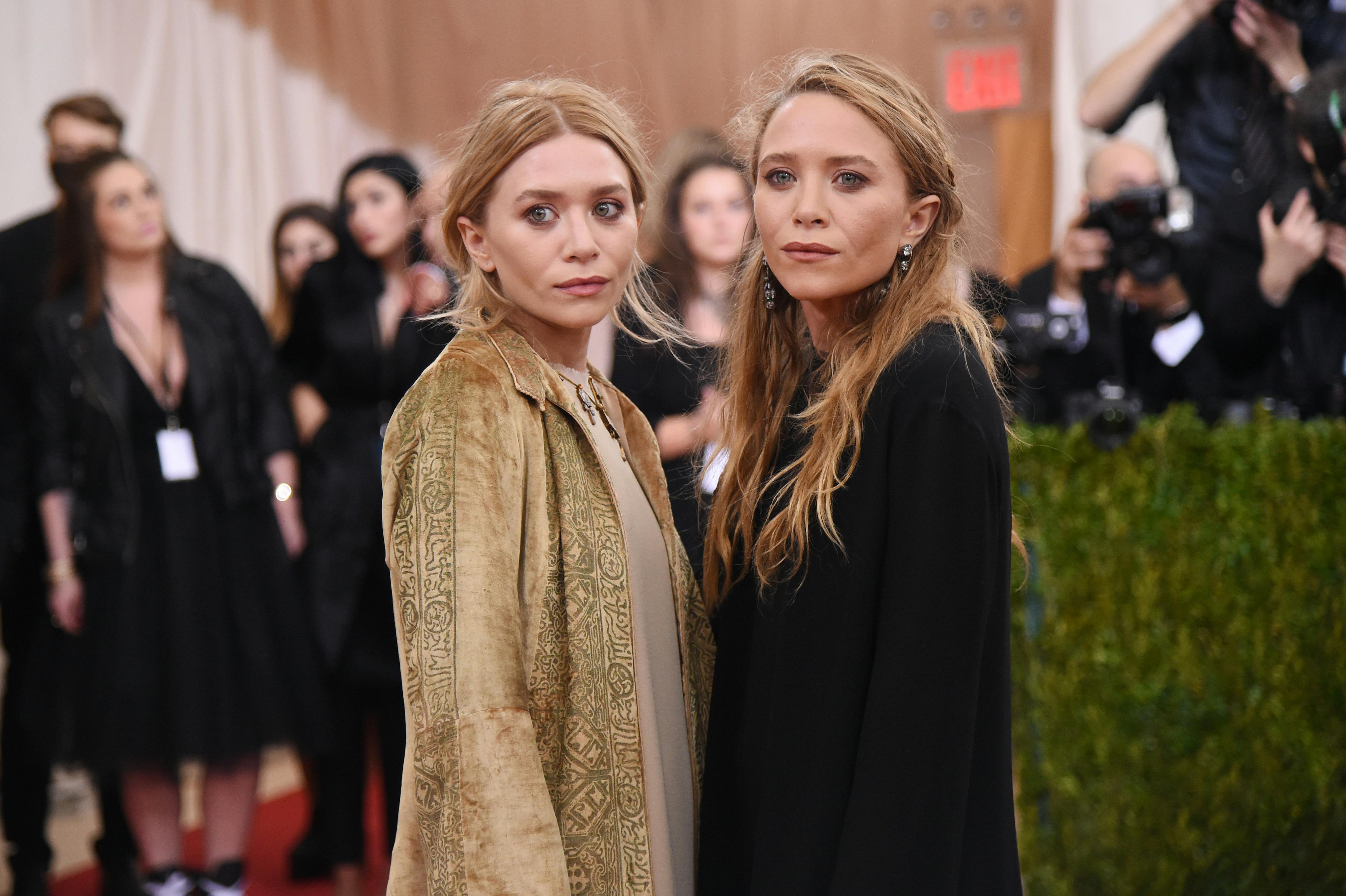 The Olsen Twins Gave Out Healing Crystals After Their New York