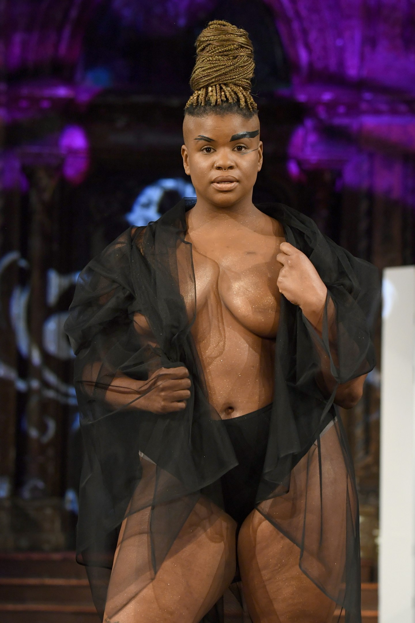 AnaOno show
