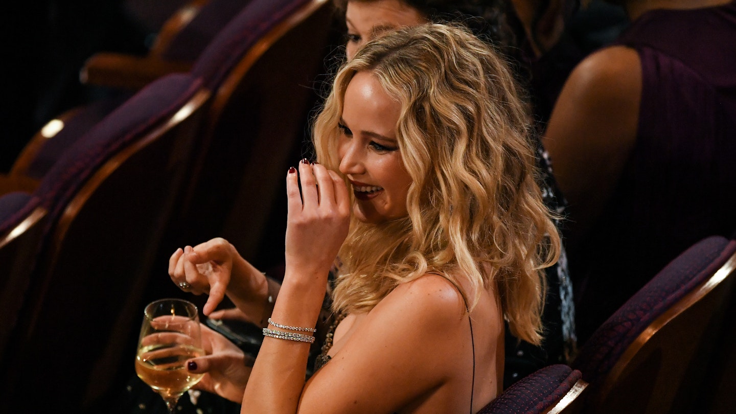 Jennifer Lawrence Just Reached Peak J. Law Relatability At The Oscars | Grazia Jennifer Lawrence Just Reached Peak J. Law Relatability At The Oscars | Grazia
