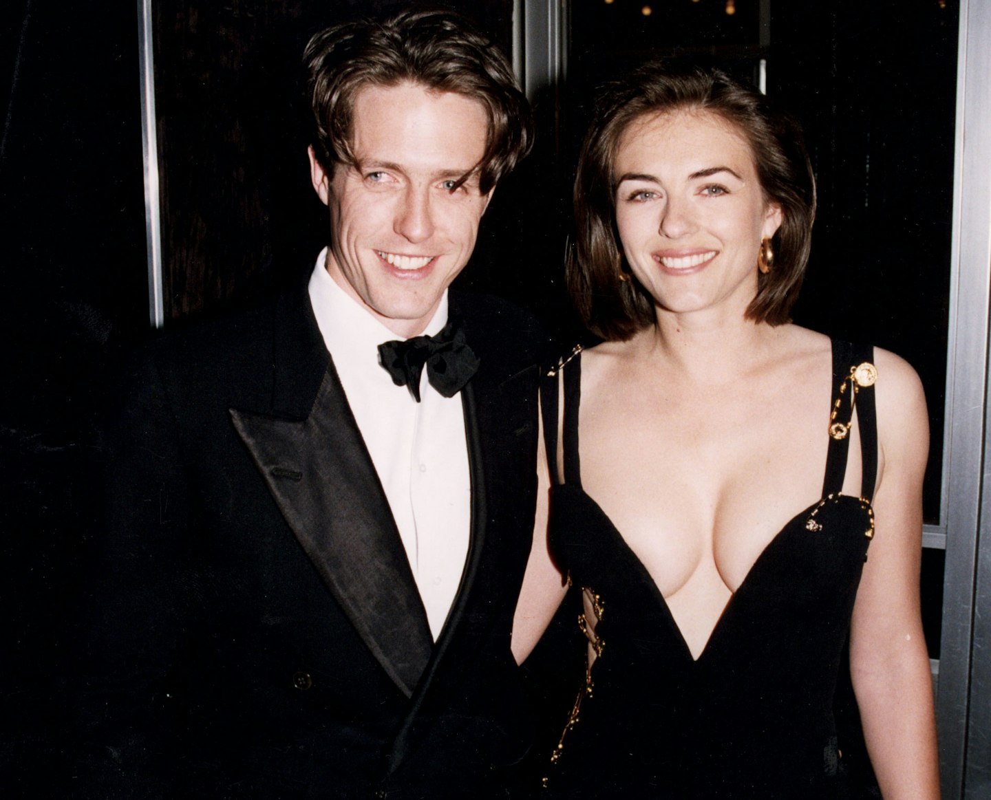 Hugh Grant, Elizabeth Hurley, Versace dress