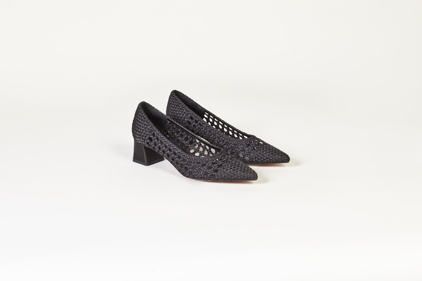 Finery Woven Courts