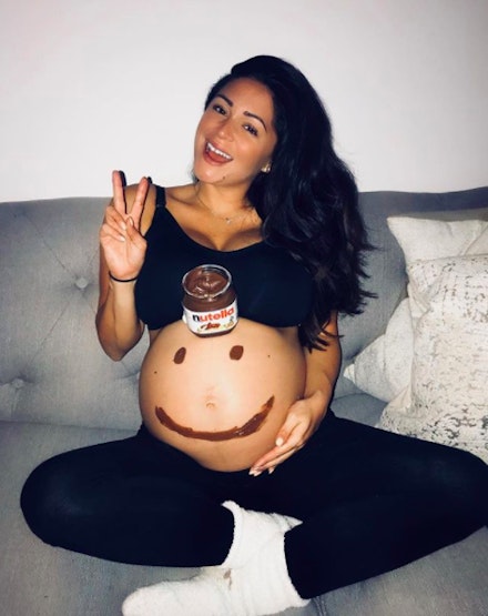 It's a different low!” Casey Batchelor hits out at pregnant body shamers |  Closer
