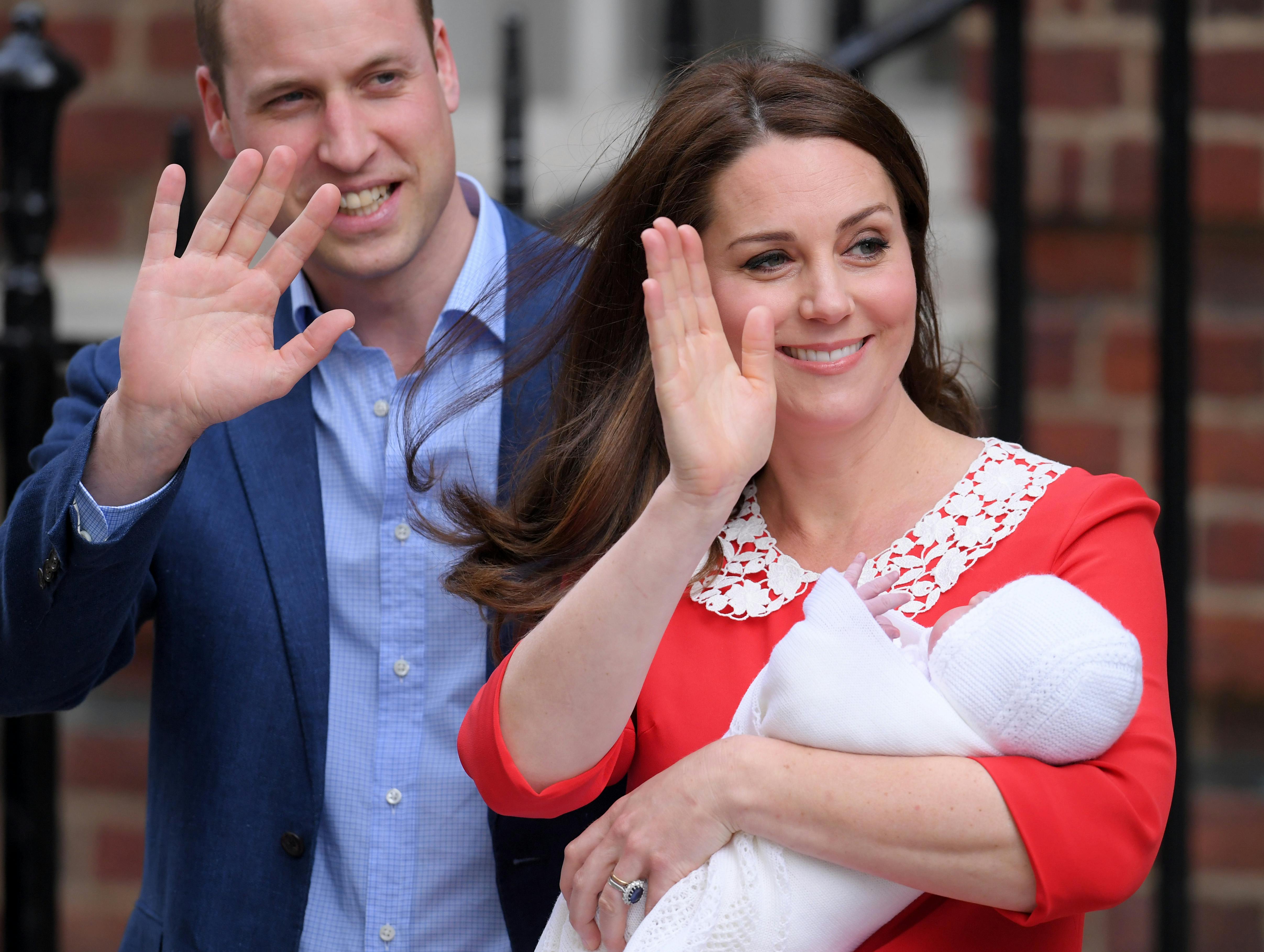 The royal baby's name has been revealed!! - heat