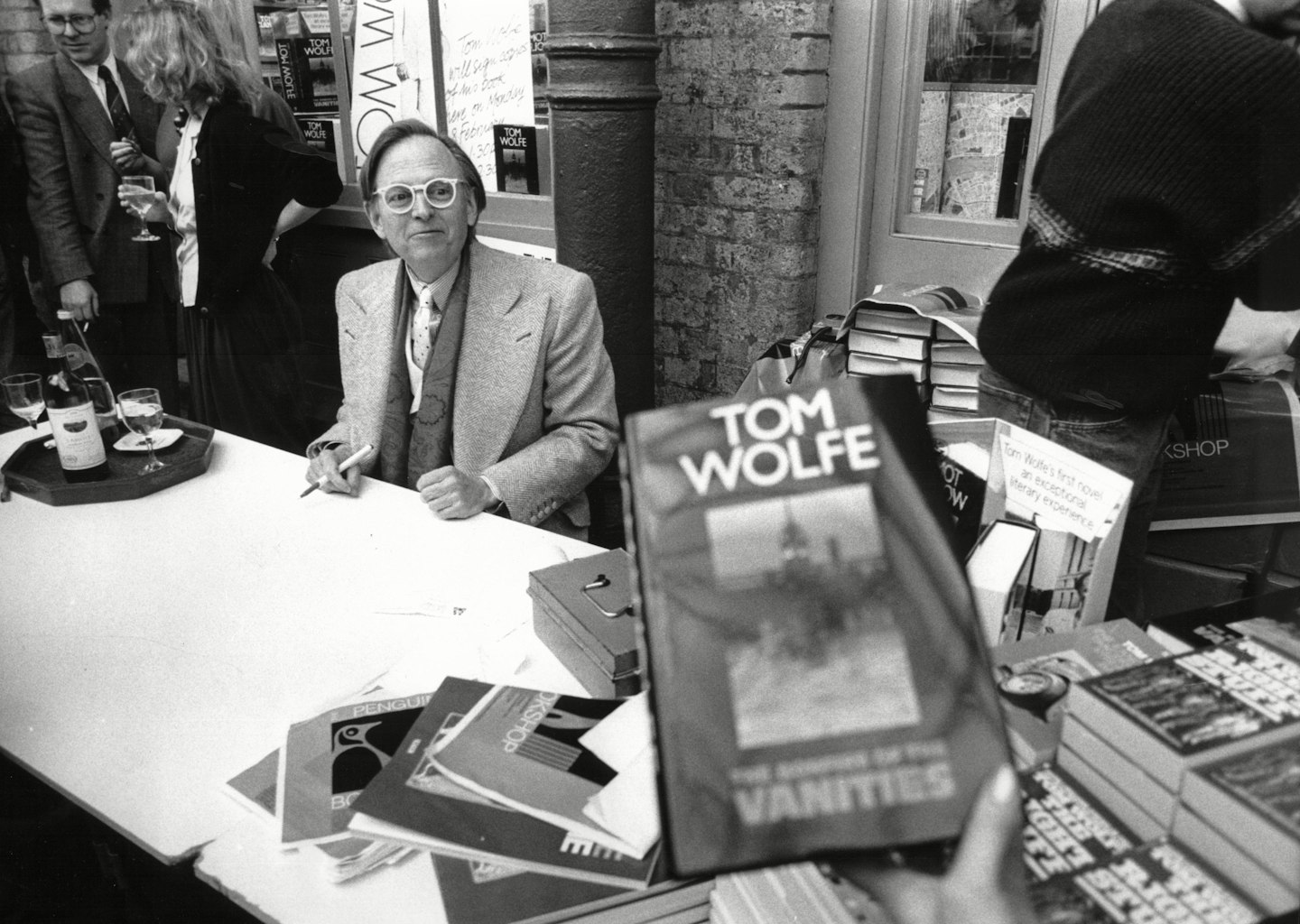 Tom Wolfe Writer White Suit
