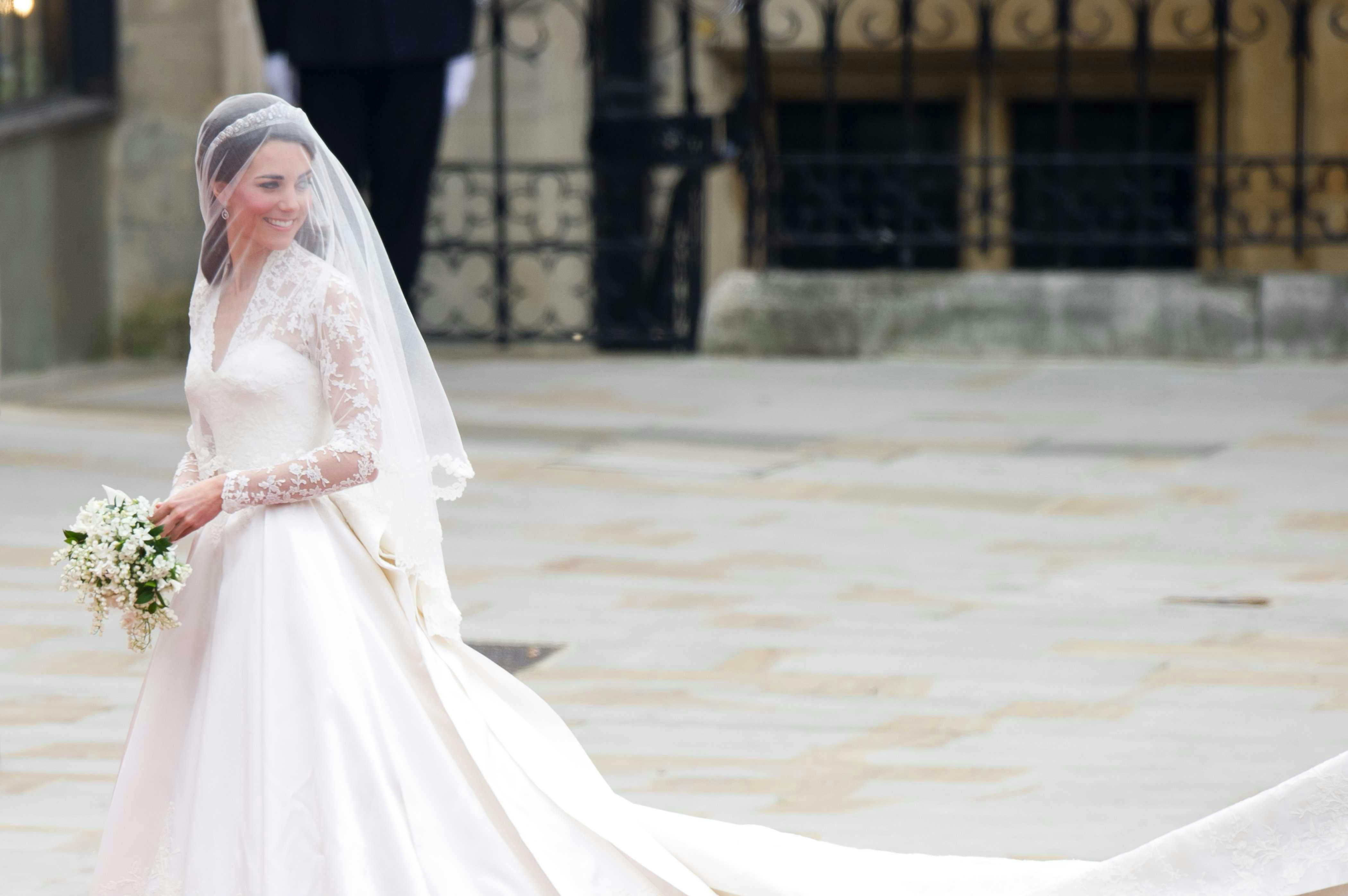 Meghan Markle Kate Middleton  Princess Diana Royal Wedding Comparison