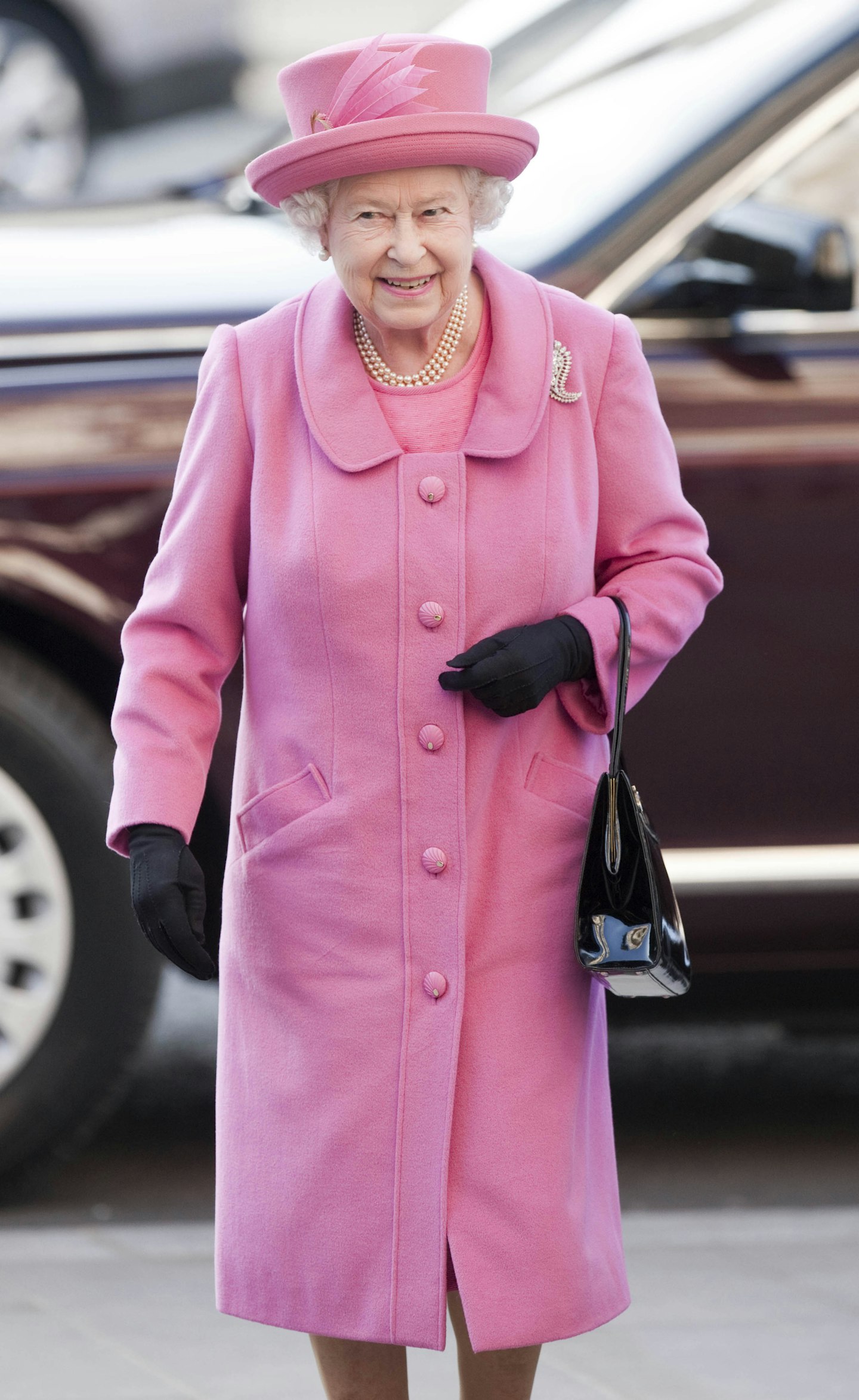queen millennial pink