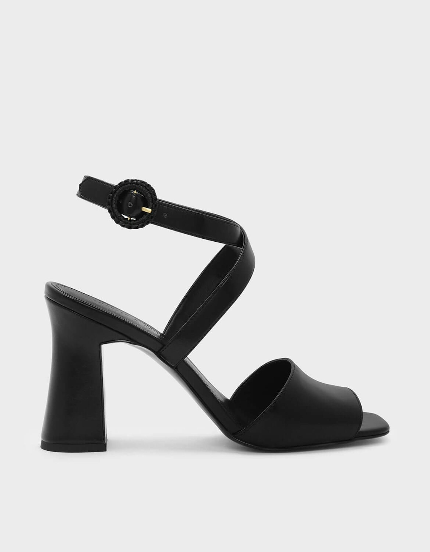 Grazia: luxe highstreet Charles & Keith sandals