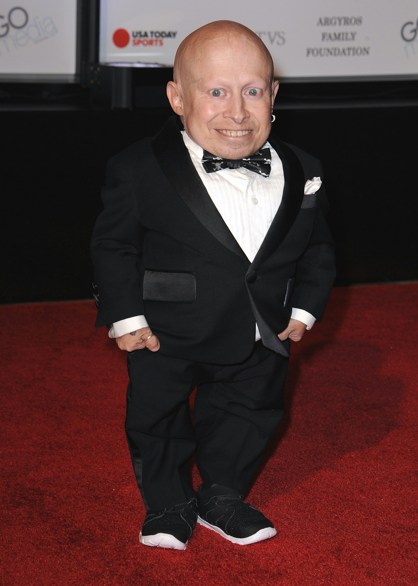 Verne Troyer dies