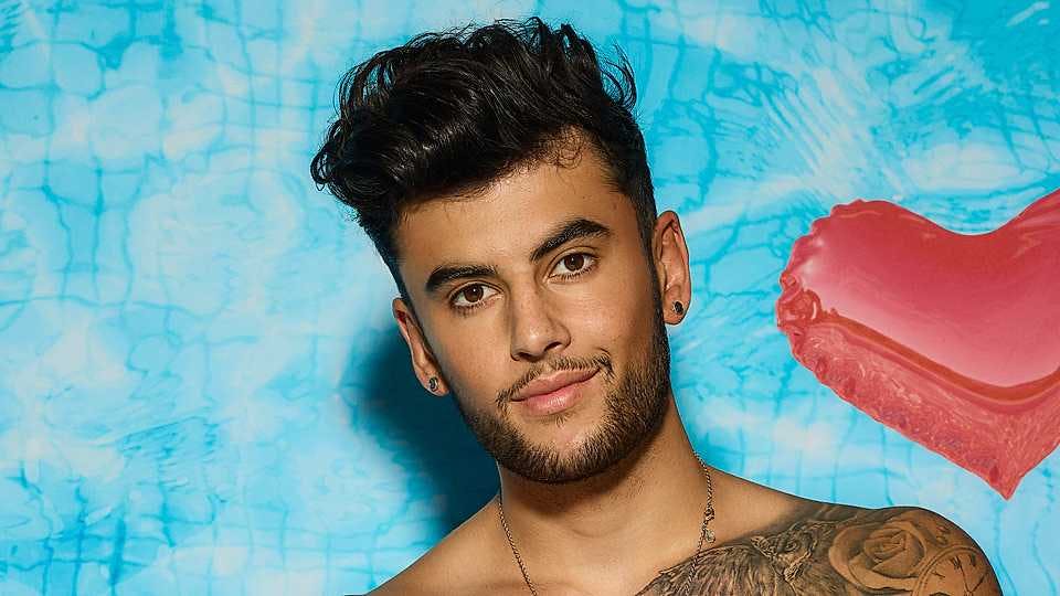 Why did Niall Aslam leave Love Island in 2018?