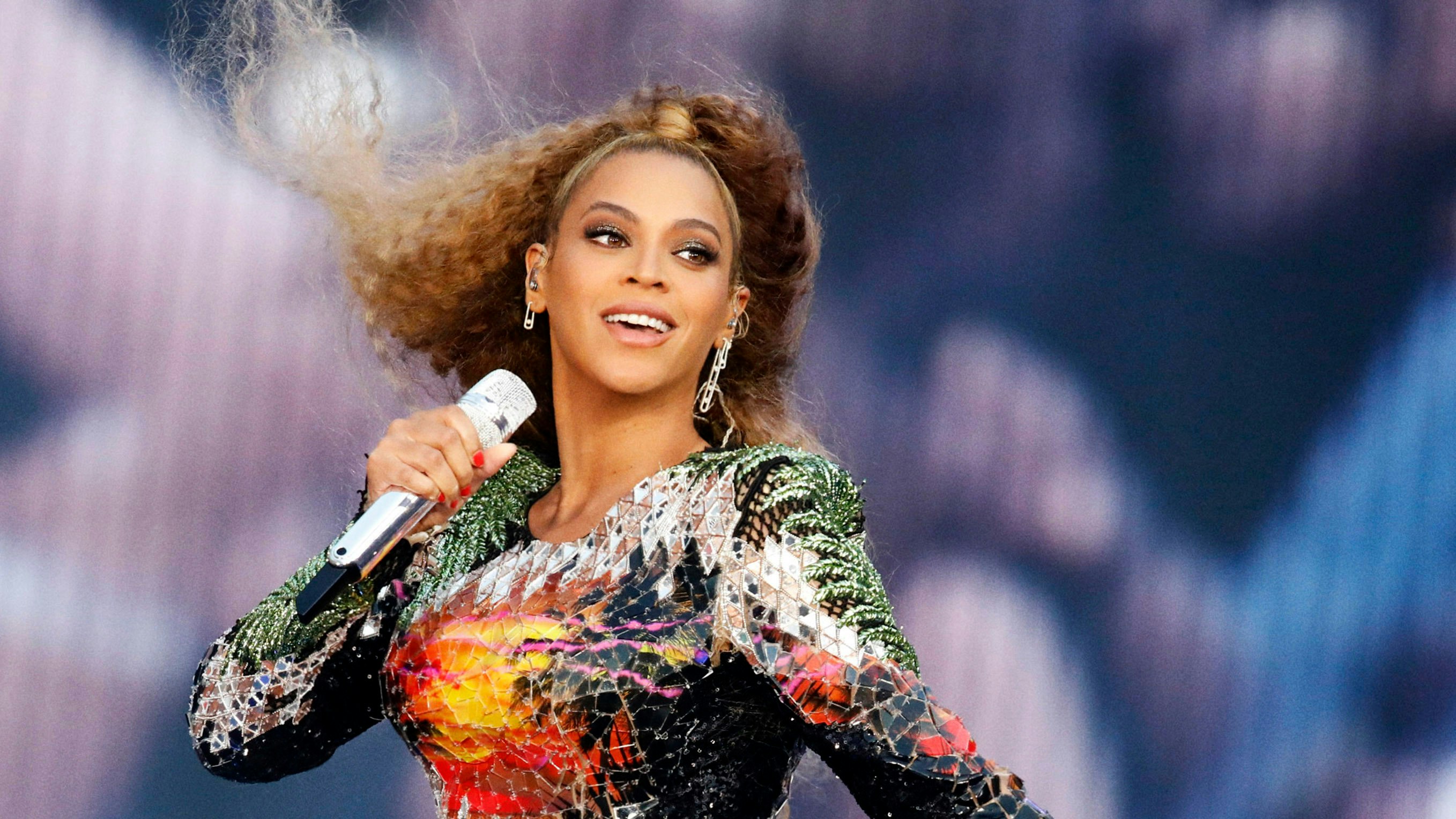Beyoncé’s Impromptu Instagram Photoshoot Is Giving Us Summer Inspo | Grazia