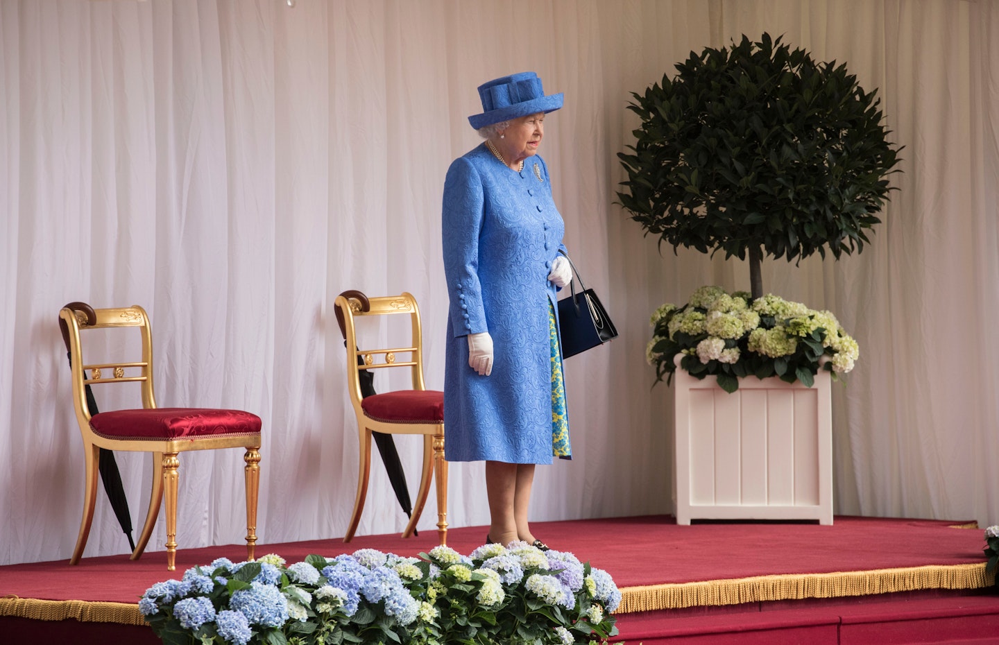 donald trump meets the queen