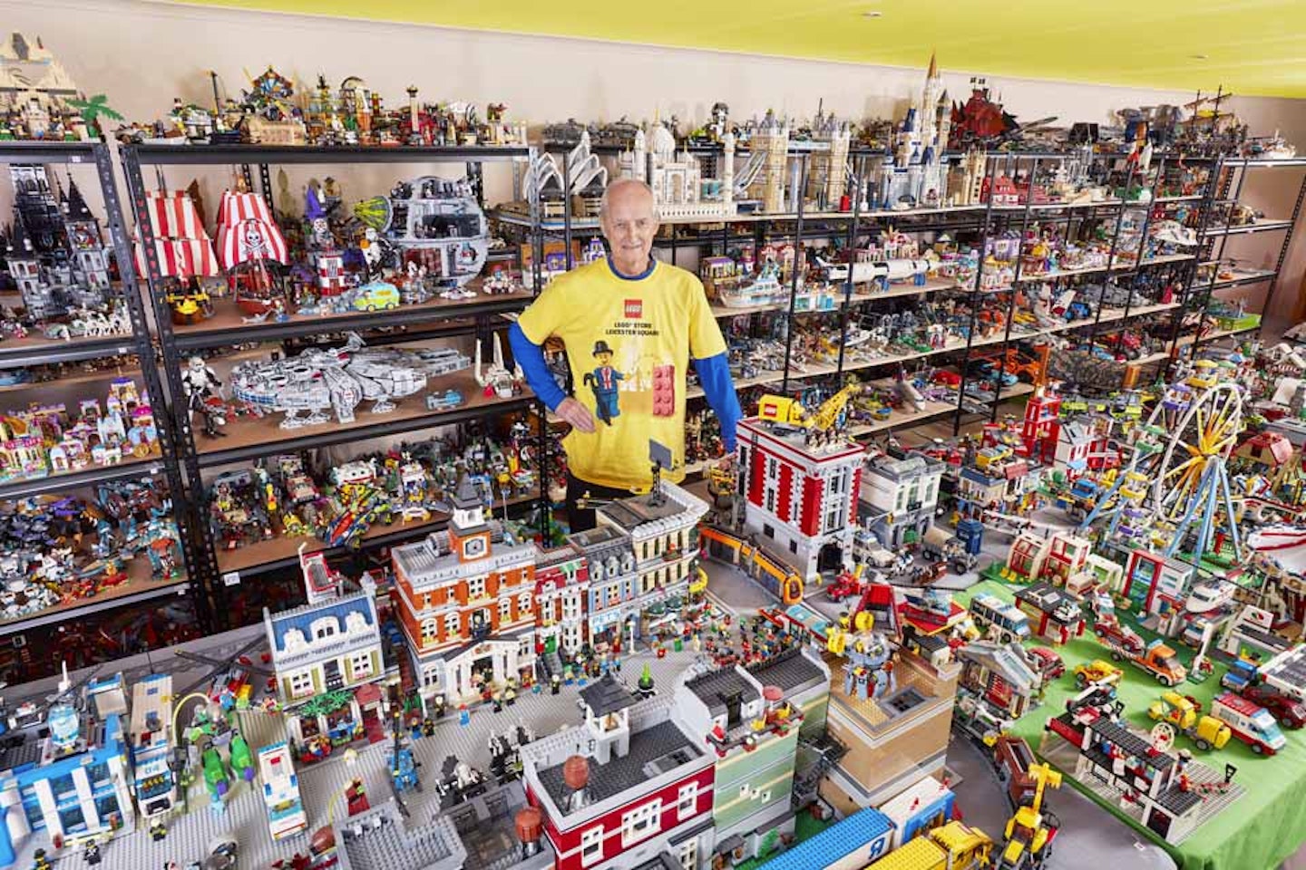 Largest collection of interlocking plastic brick sets