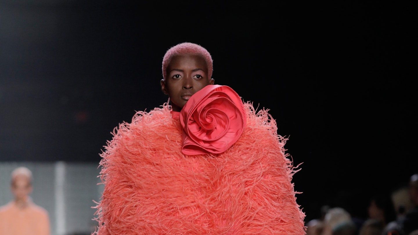 pink hair ss19 marc jacobs