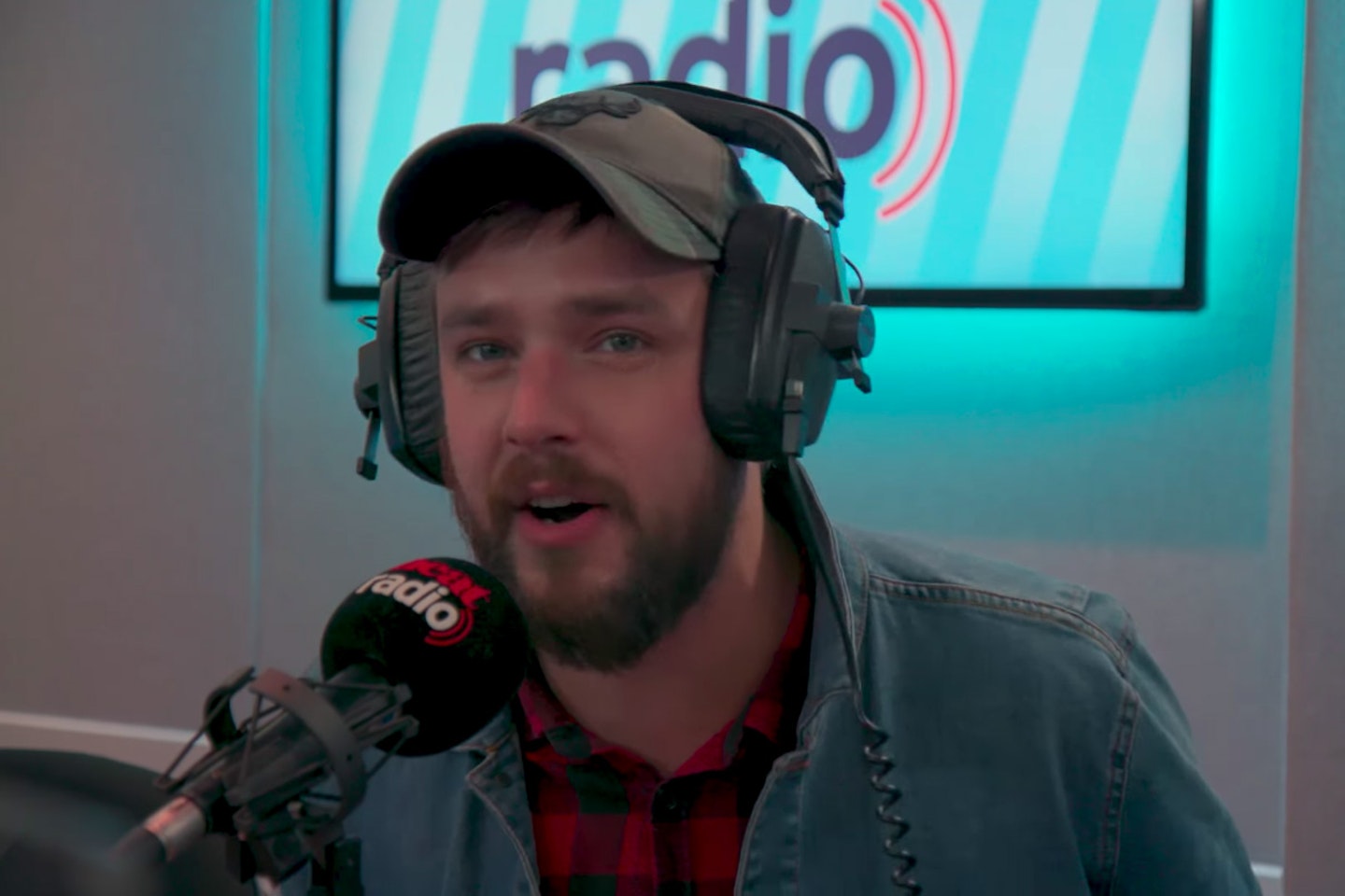 Iain Stirling