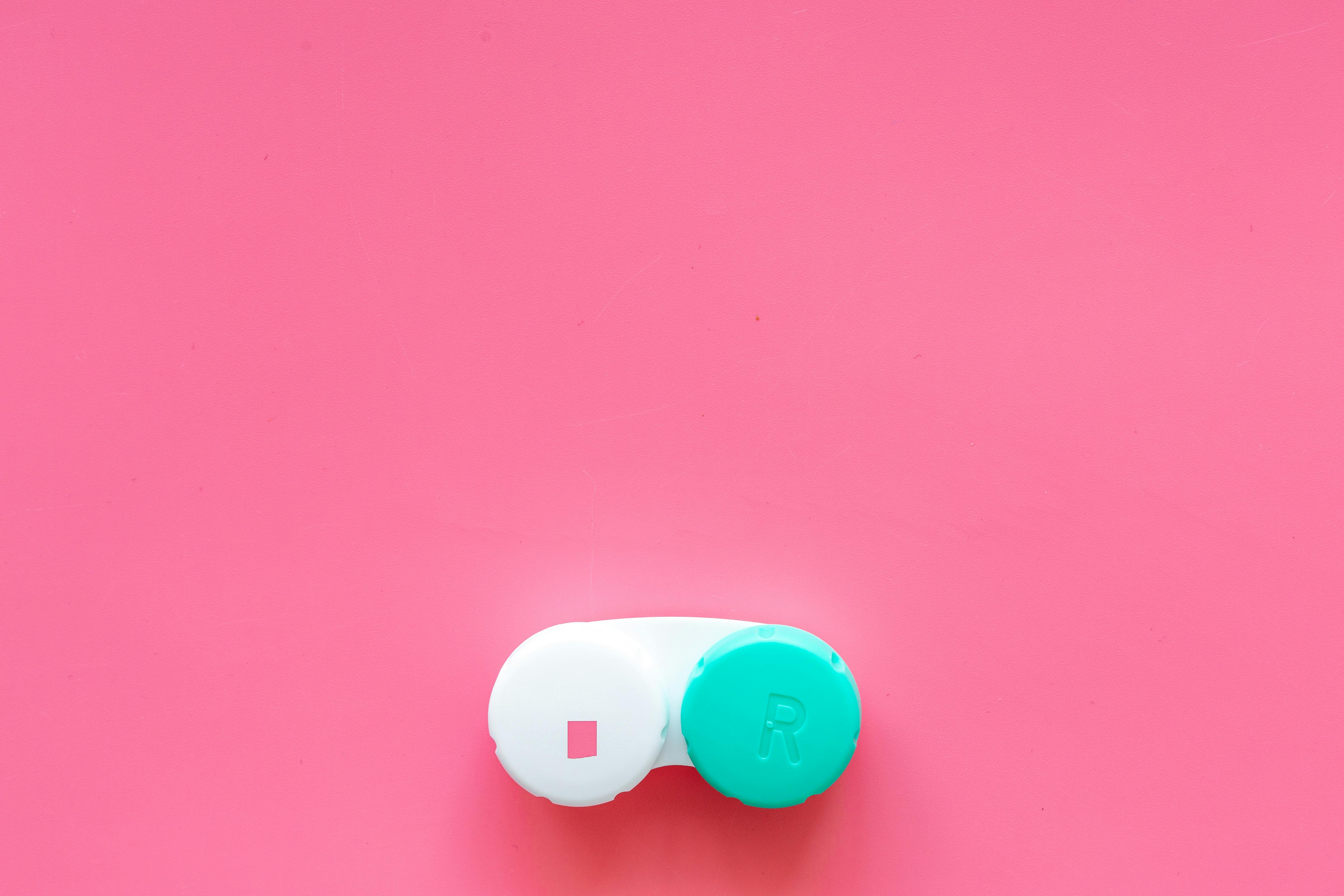 This Is Why You Really Shouldn’t Shower With Your Contact Lenses In