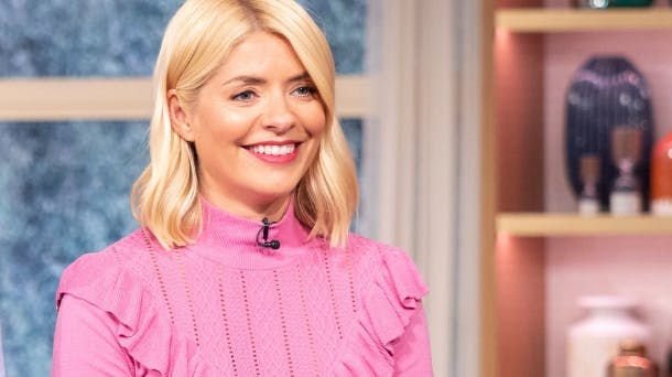 Marks and spencer hot sale pink coat holly willoughby