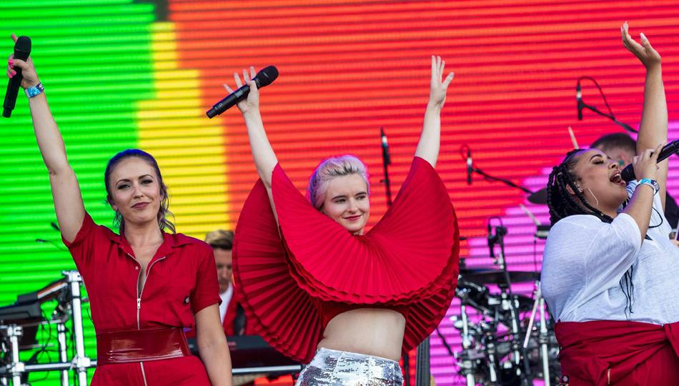 Clean Bandit Splendor Clean Bandit tease fans with a HUGE collaboration | Entertainment | Heat