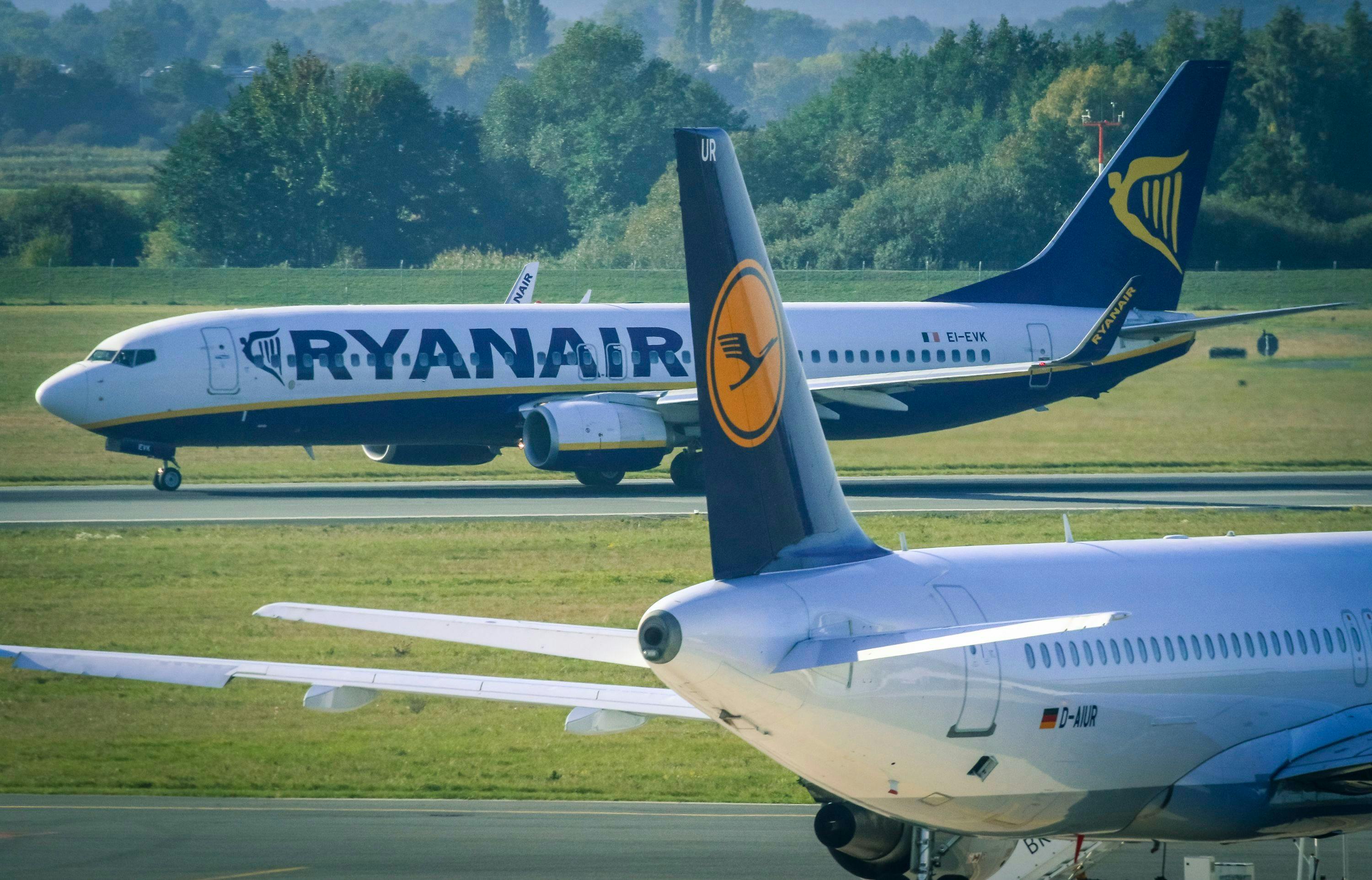 Everyone’s Sharing This Video Of A Racist Rant On A Ryanair Flight