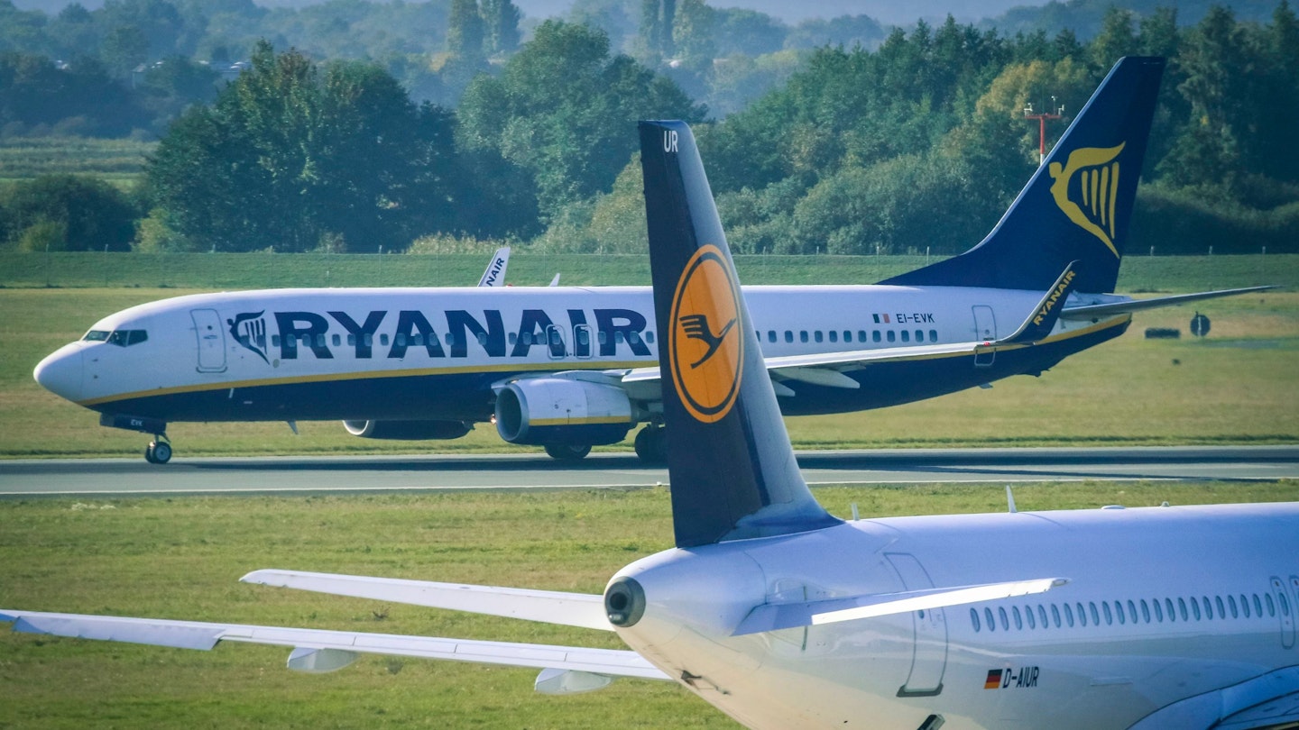 Everyone’s Sharing This Video Of A Racist Rant On A Ryanair Flight 