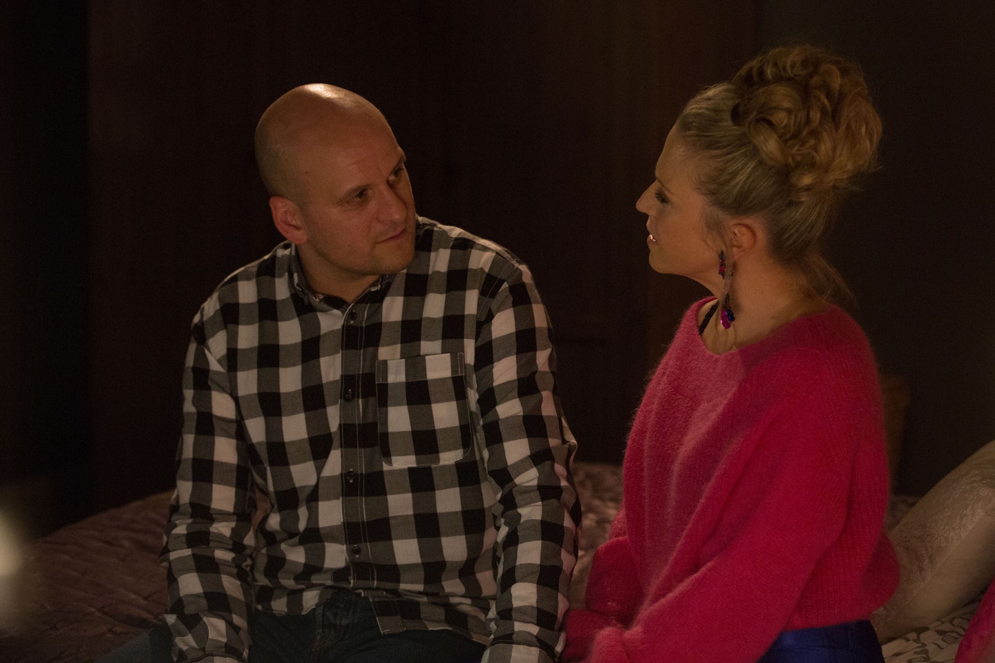 eastenders spoiler linda kisses stuart