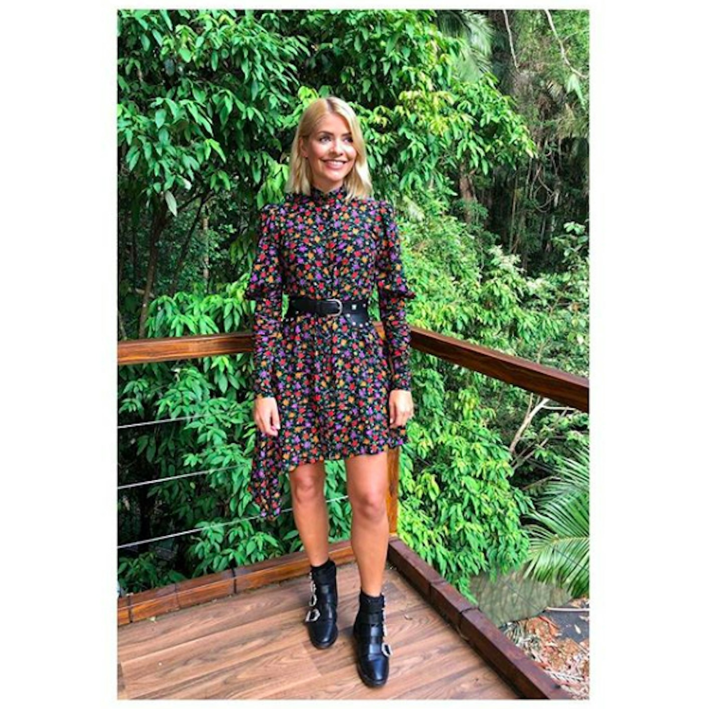 holly willoughby im a celeb outfit 3 december 2018