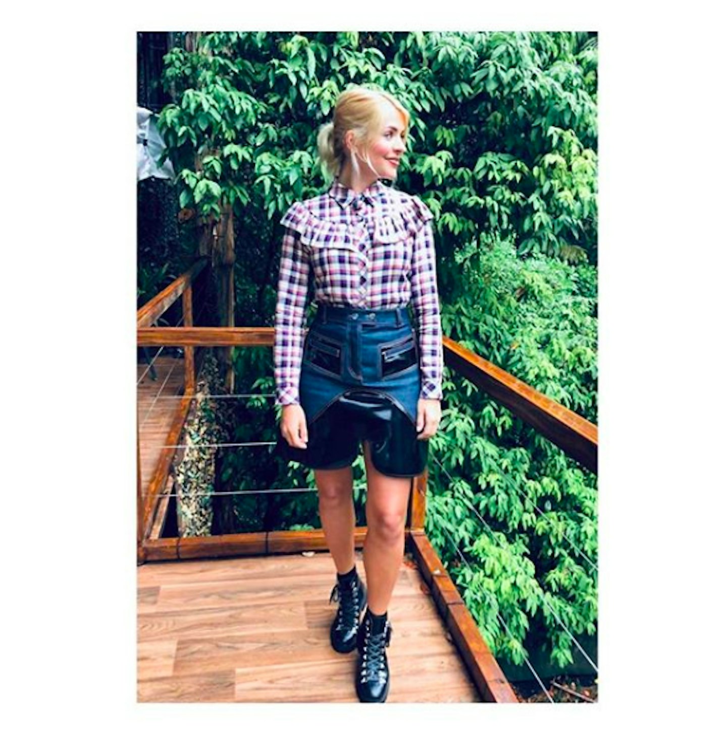 holly willoughby im a celeb outfit 4 december 2018