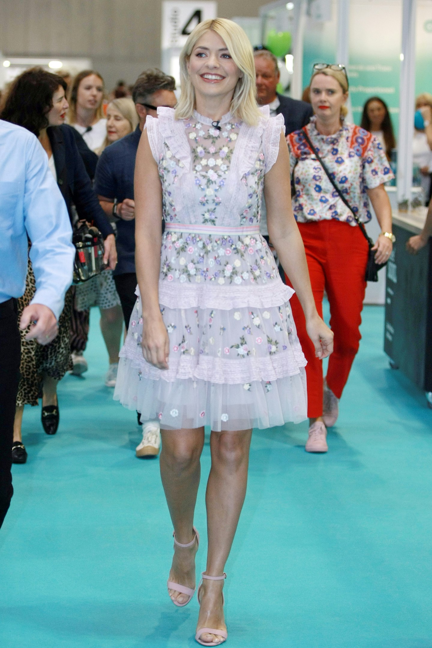 holly willoughby personal style