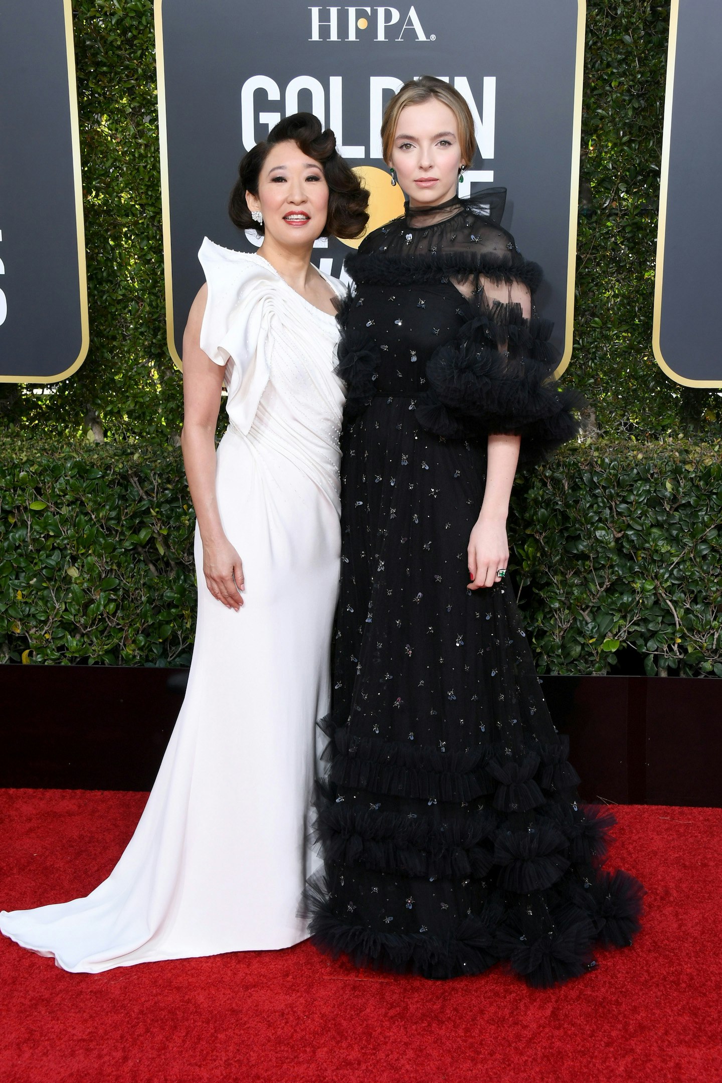 Sandra Oh and Jodie Comer at the 2019 Golden Globes