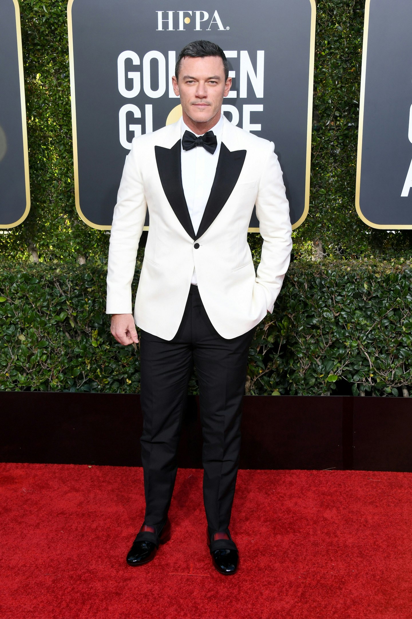 Luke Evans at the 2019 Golden Globes