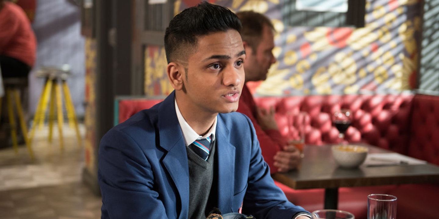 hollyoaks imran brooke ollie love triangle