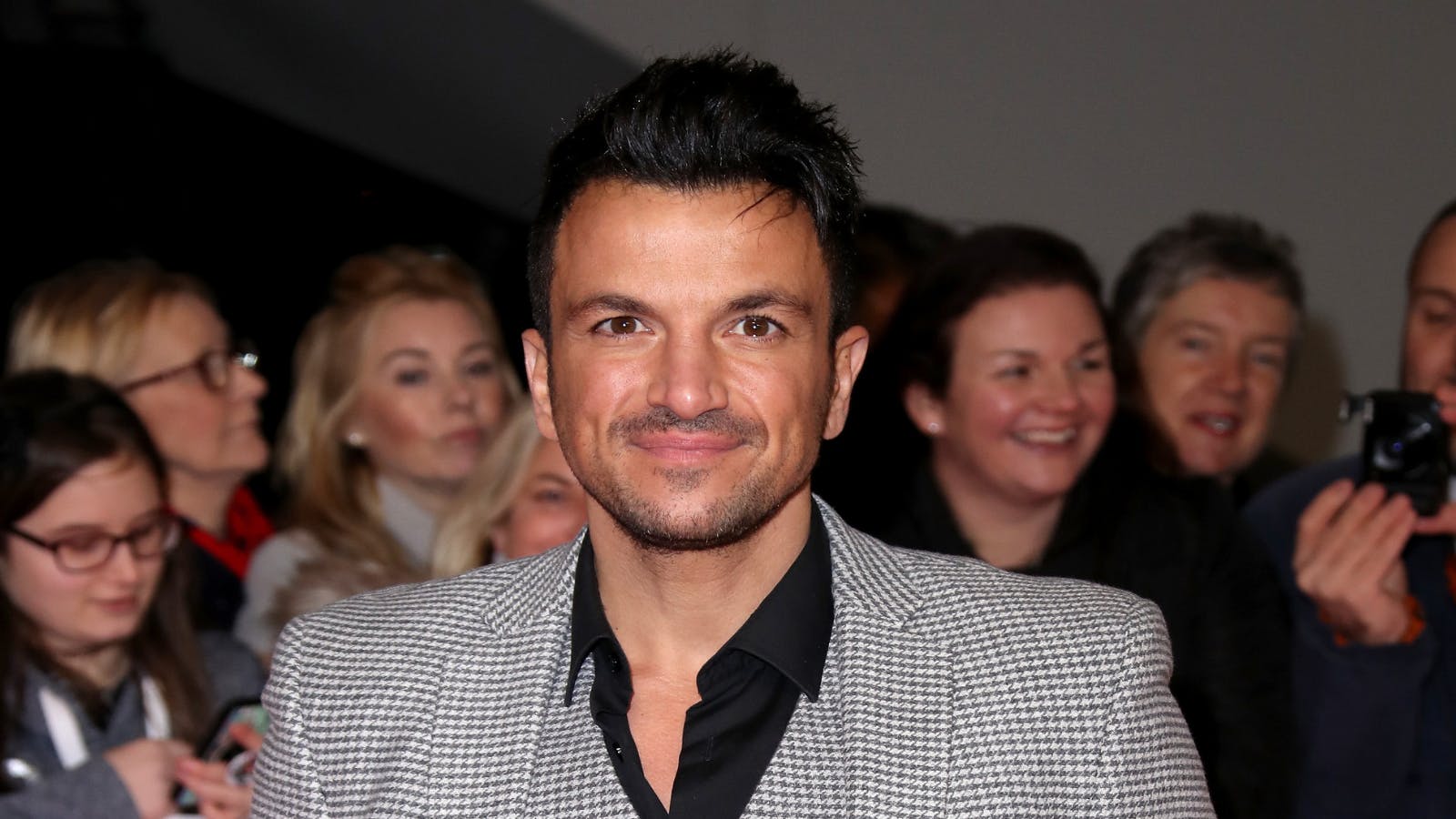 Peter Andre: How old is he? His Networth? And details about his 25