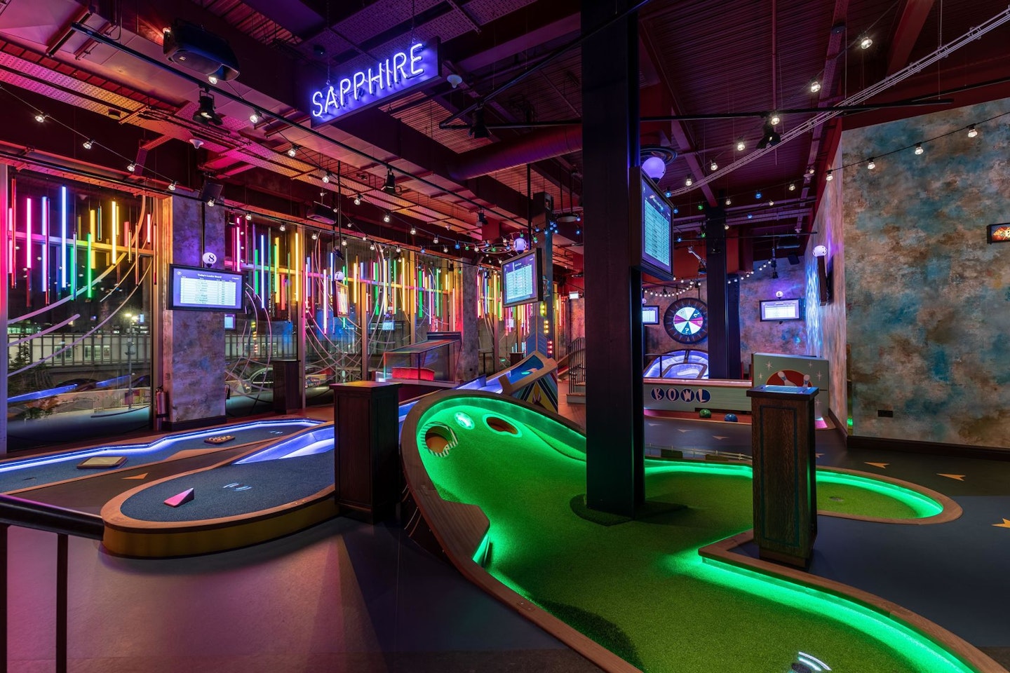 things to do mini golf london