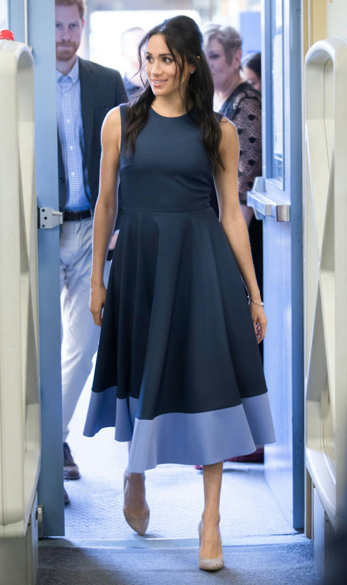 meghan markle outfit pregnancy