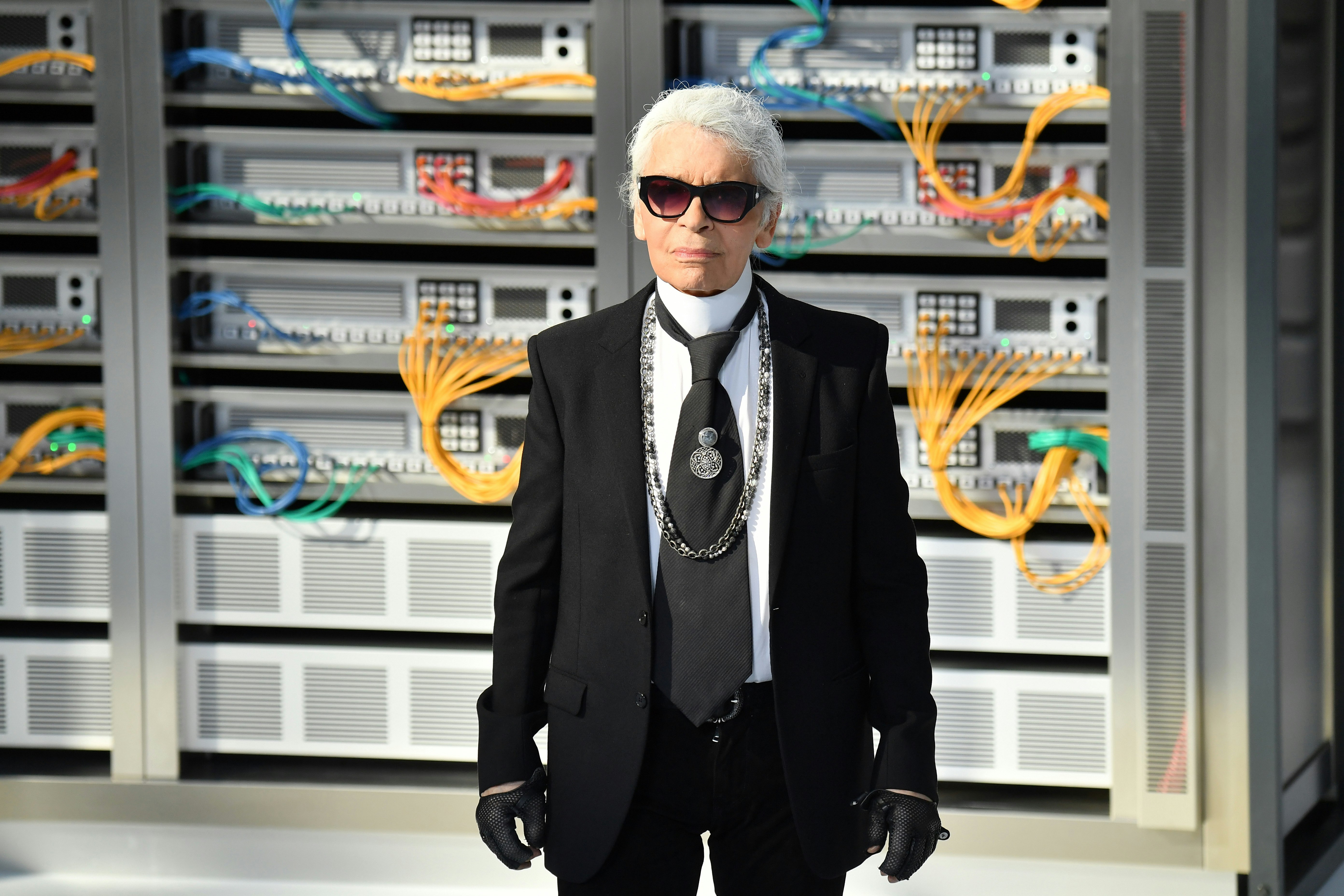Haute Couture Fashion Icon Karl Lagerfeld, Creative Director of Chanel,  Dies at 85 - Arts & Collections