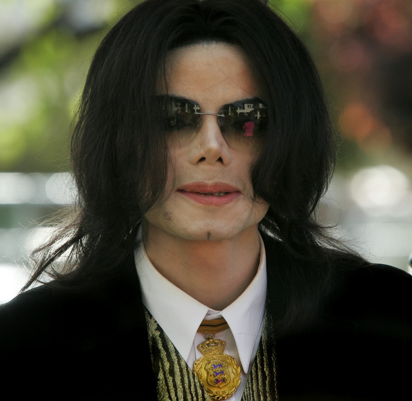Michael Jackson leaving neverland