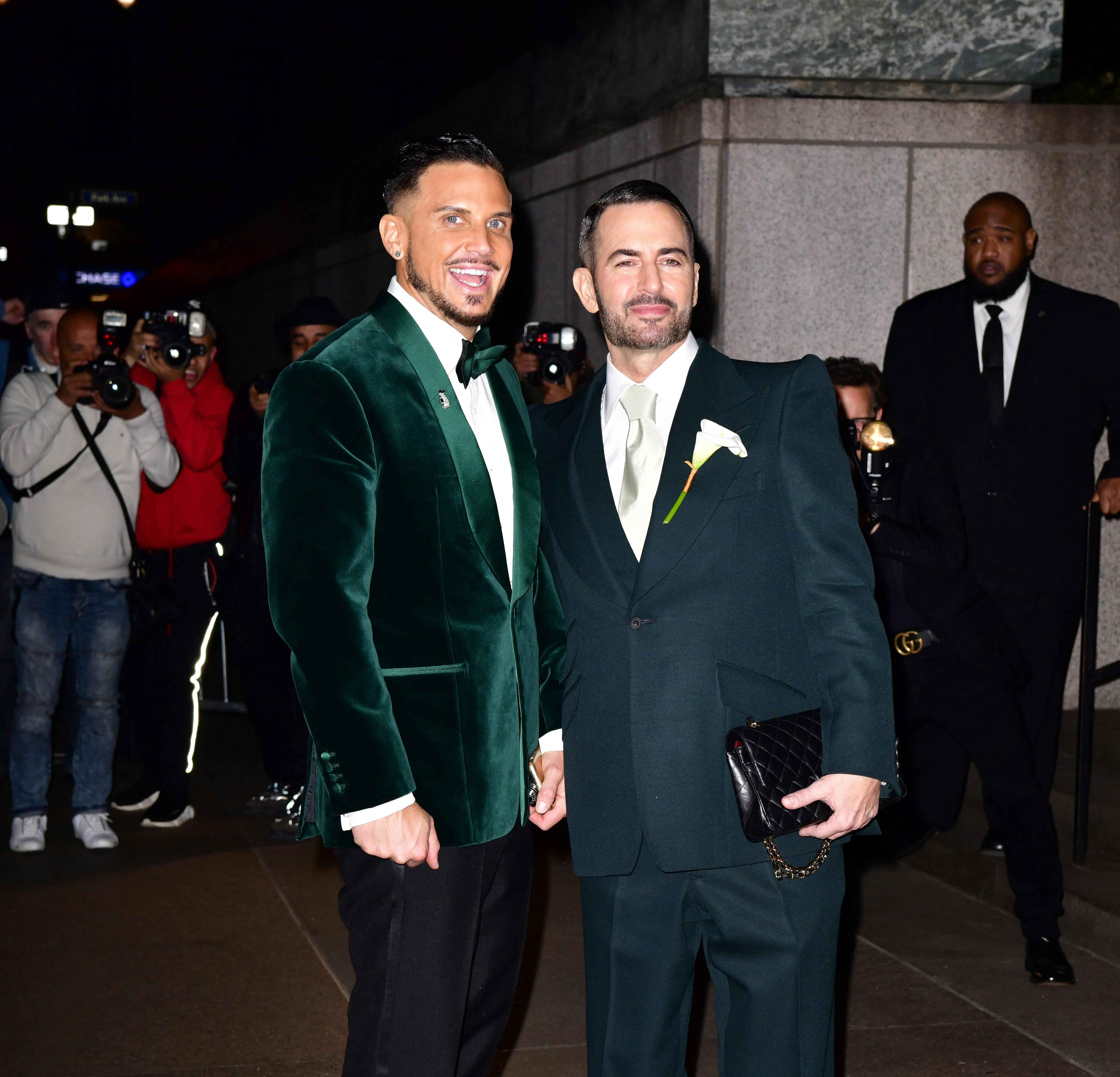Marc Jacobs marries Char Defrancesco in front of Alist friends