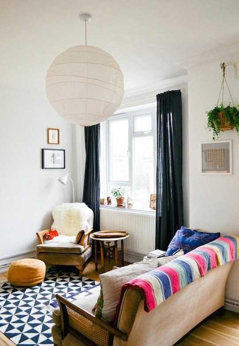 7 Ideas To Decorate Your Small Living Room In Your Rented Flat