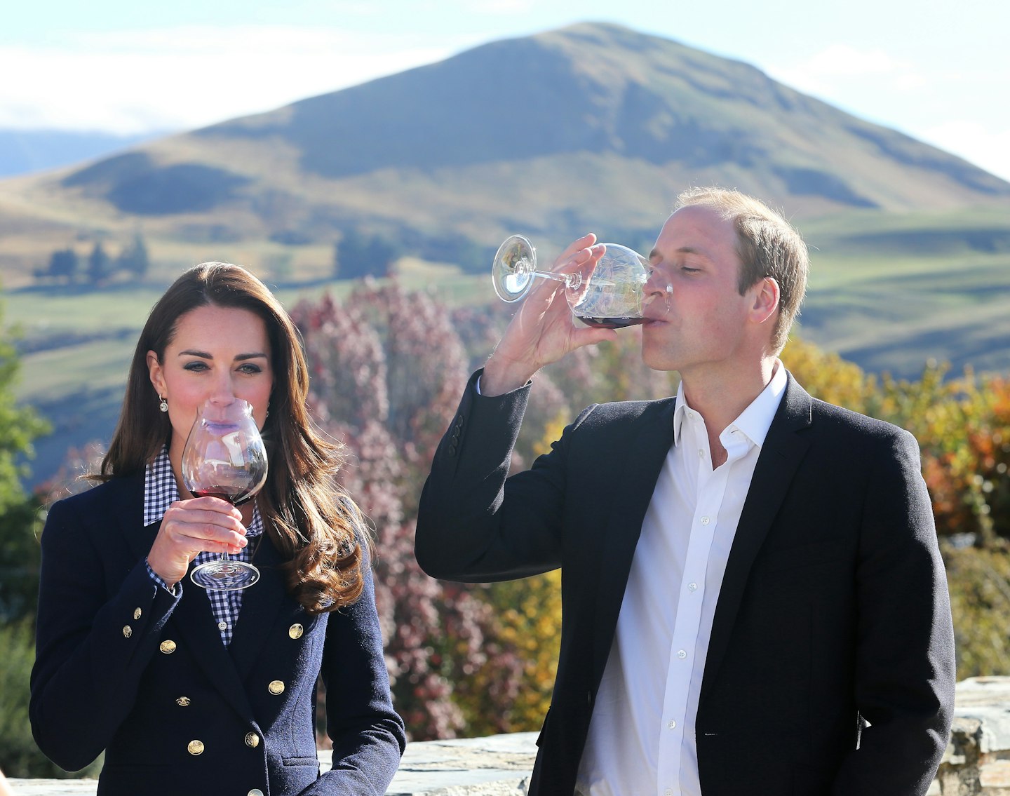 Kate Middleton and Prince William drinking wine 