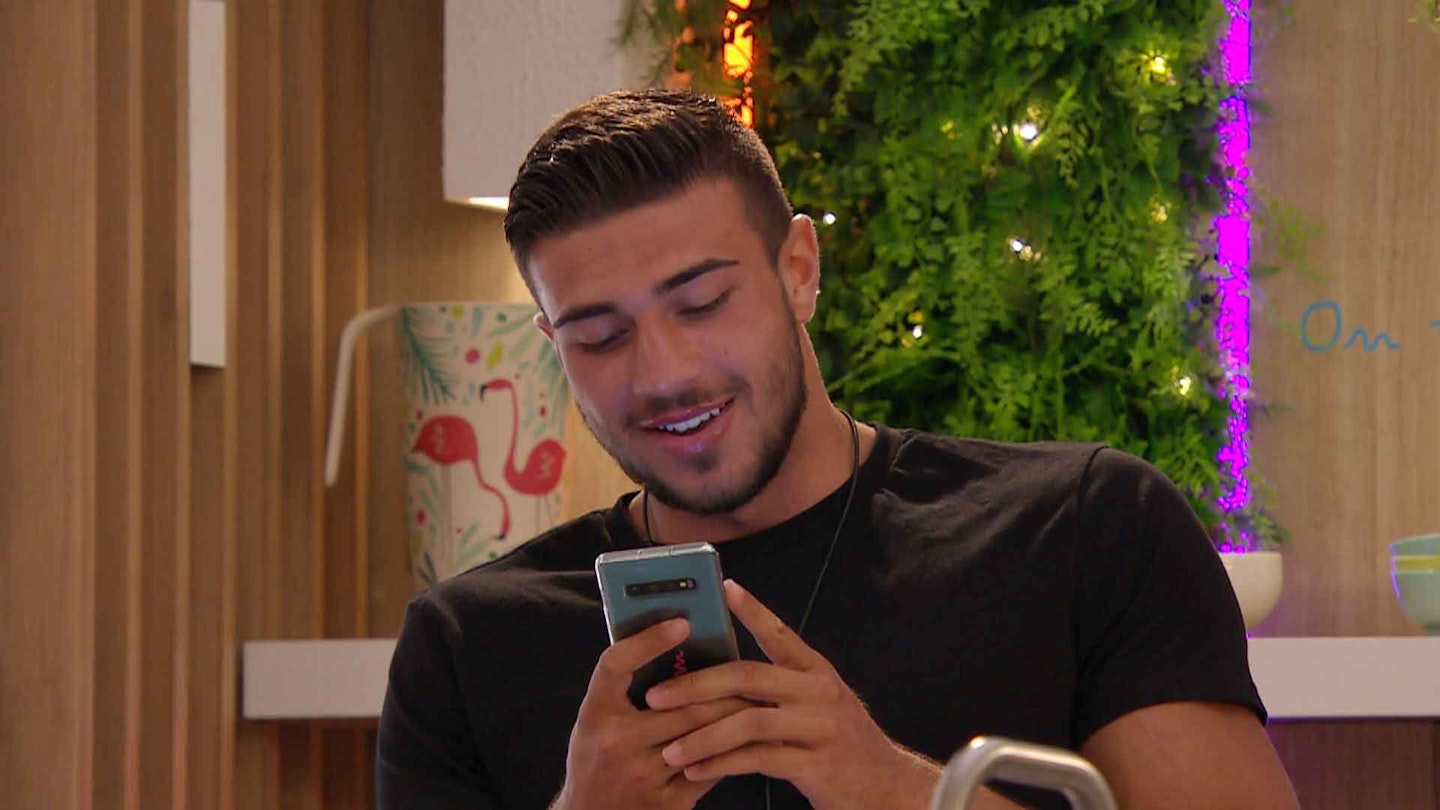 Tommy Fury text Love Island
