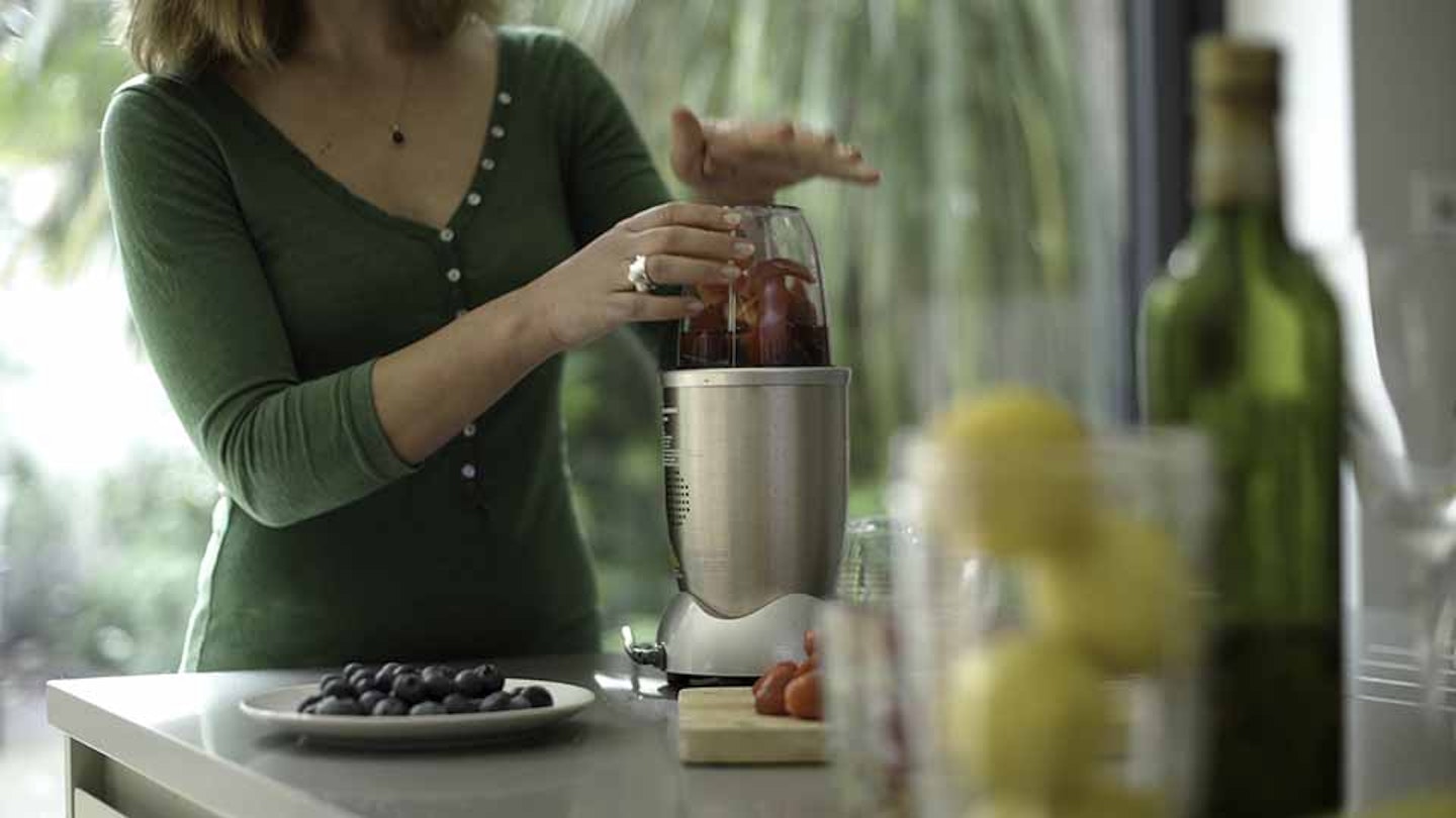 Women making smoothie with Nutribullet