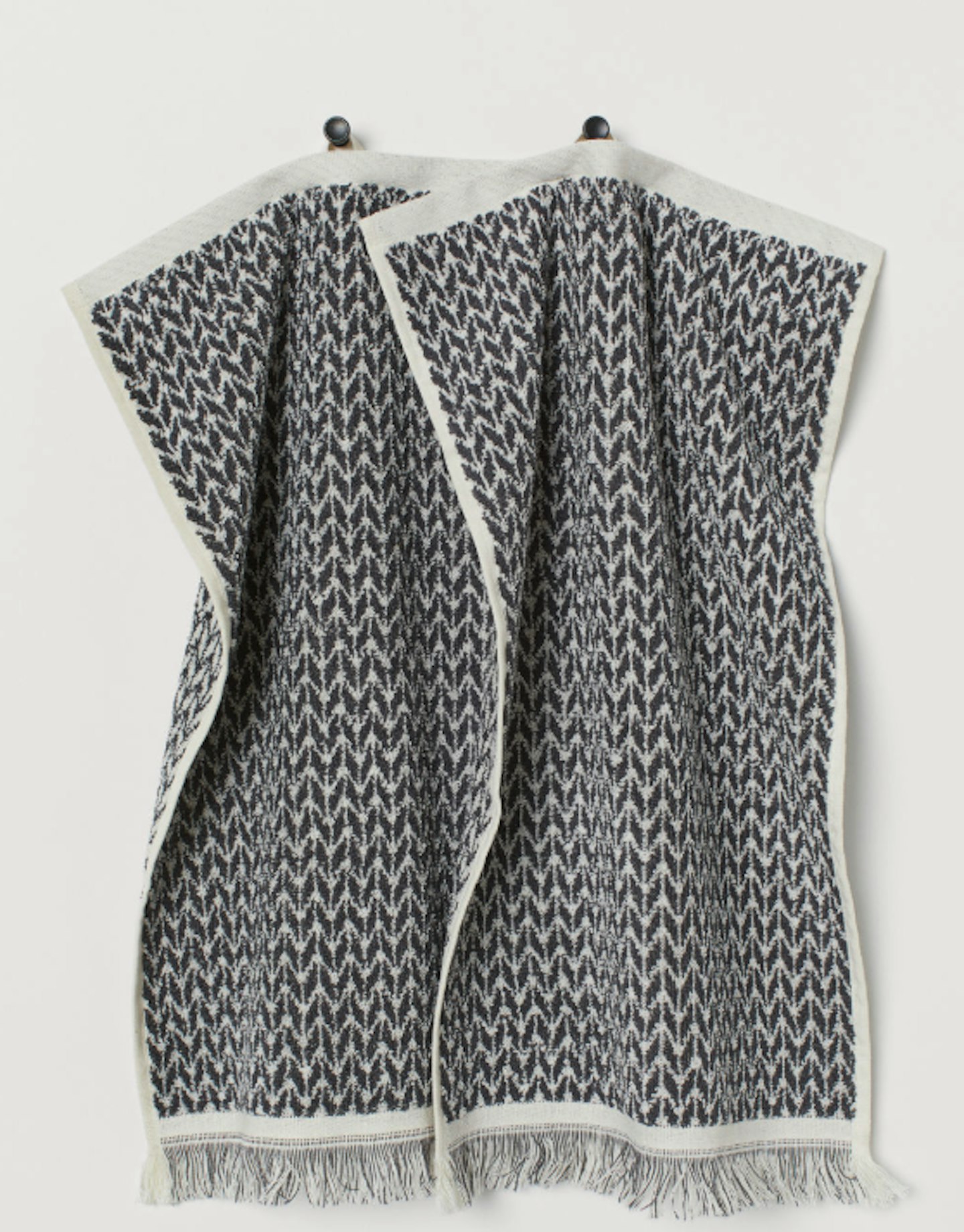 H&M 2-pack cotton guest towels, £6.99