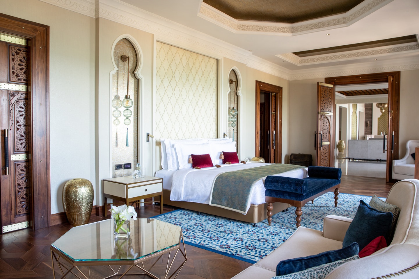 Inside Jumeirah Al Qasr