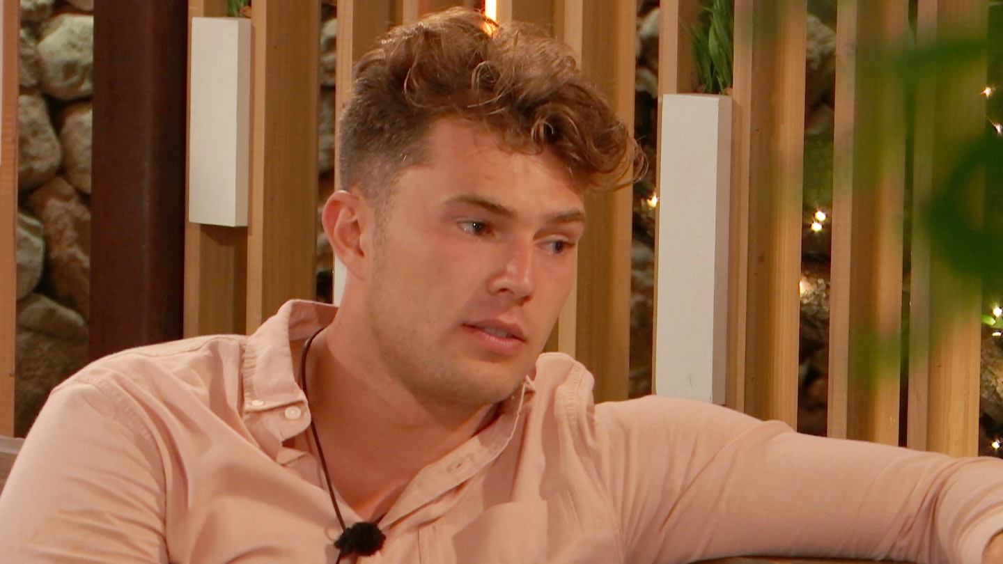 MAURA QUESTIONS HER RELATIONSHIP WITH CURTIS
