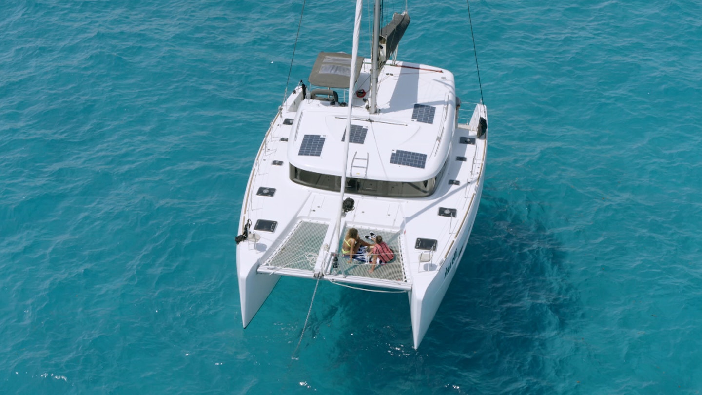 AMBER AND GREG MAKE WAVES AS THEY SET SAIL ON THEIR FINAL DATE